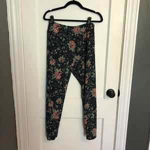 Lularoe floral print leggings